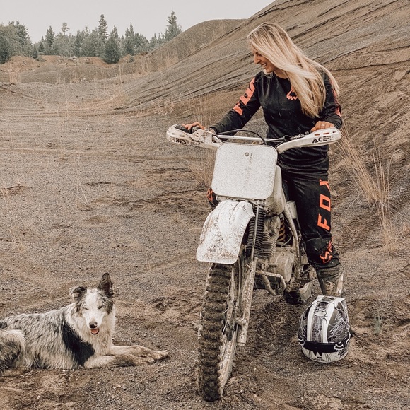 Meet your Posher, Natasha - Picture 1 of 1